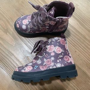 H&M toddler floral boots size 6.5
